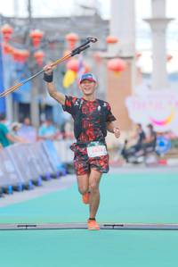 BIB: 5474
                            <button type="button" onclick="openModal(21761196)" class="btn btn-primary btn-sm float-right btn-popup" data-toggle="modal" data-target=".modal-high-quality">
                        <i class="fas fa-shopping-cart"></i> Add to Cart
                    </button>
                                            <button type="button" onclick="isThisMe(21761196, true)" class="btn btn-success btn-sm float-right btn-popup btn-isme hidden" data-toggle="tooltip" data-placement="bottom" title="นี่คือรูปของคุณใช่ไหม คลิกที่นี่เพื่อเอาเข้าอัลบั้ม">
                        <i class="fas fa-plus"></i> Add to album
                    </button>
                    <button type="button" onclick="isThisMe(21761196, false)" class="btn btn-warning btn-sm float-right btn-popup btn-isnotme hidden">
                        <i class="fas fa-ban"></i> Remove from album
                    </button>